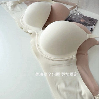 Cozy 漫畫胸無痕集中托高圓潤美胸無鋼圈內衣套裝 小胸集中 女裝上衣