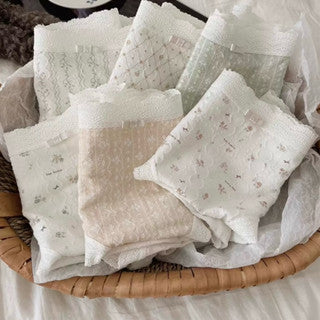 Cozy 清甜碎花棉質透氣抗菌中腰內褲
