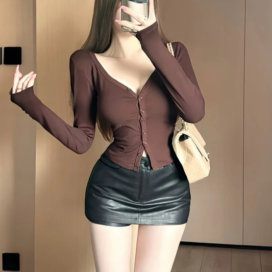 Cozy 辣!性感深V鈕扣固定杯顯瘦長袖上衣 女裝上衣