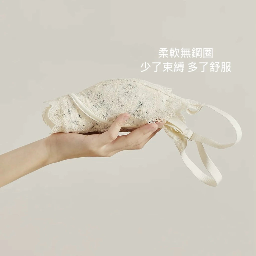 Cozy 小花蕾絲無鋼圈內衣套組 成套內衣