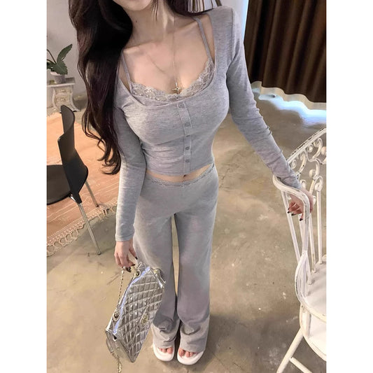 Cozy 小心機性感純慾蕾絲假兩件固定杯長袖上衣