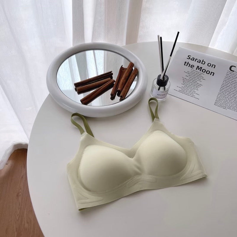 Cozy雲朵罩罩 撞色無痕裸感輕薄無鋼圈防下垂內衣