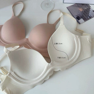 Cozy 漫畫胸無痕集中托高圓潤美胸無鋼圈內衣套裝 小胸集中 女裝上衣