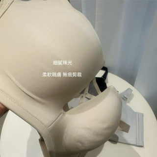 Cozy 素面性感交叉集中包覆美胸無鋼圈內衣 小胸集中