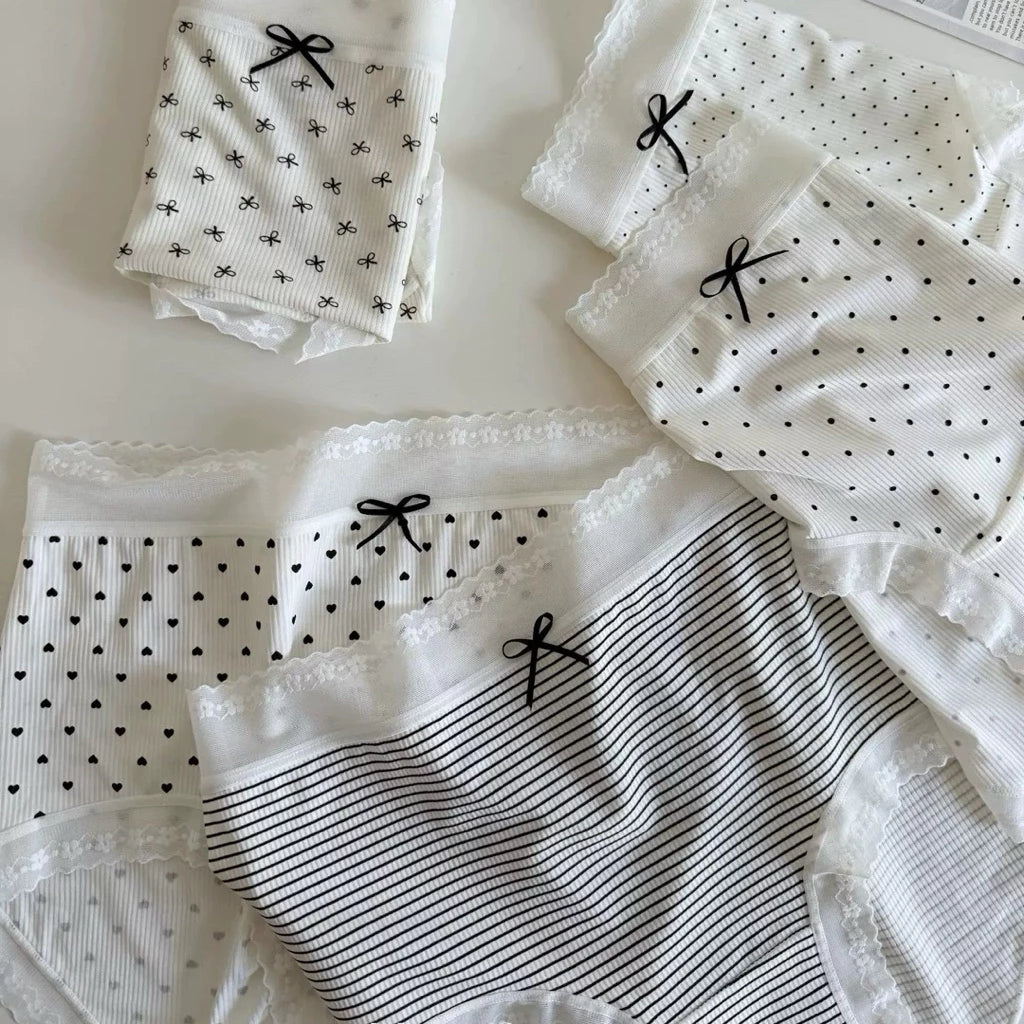 Cozy 日系棉質小清新蕾絲包臀中腰內褲