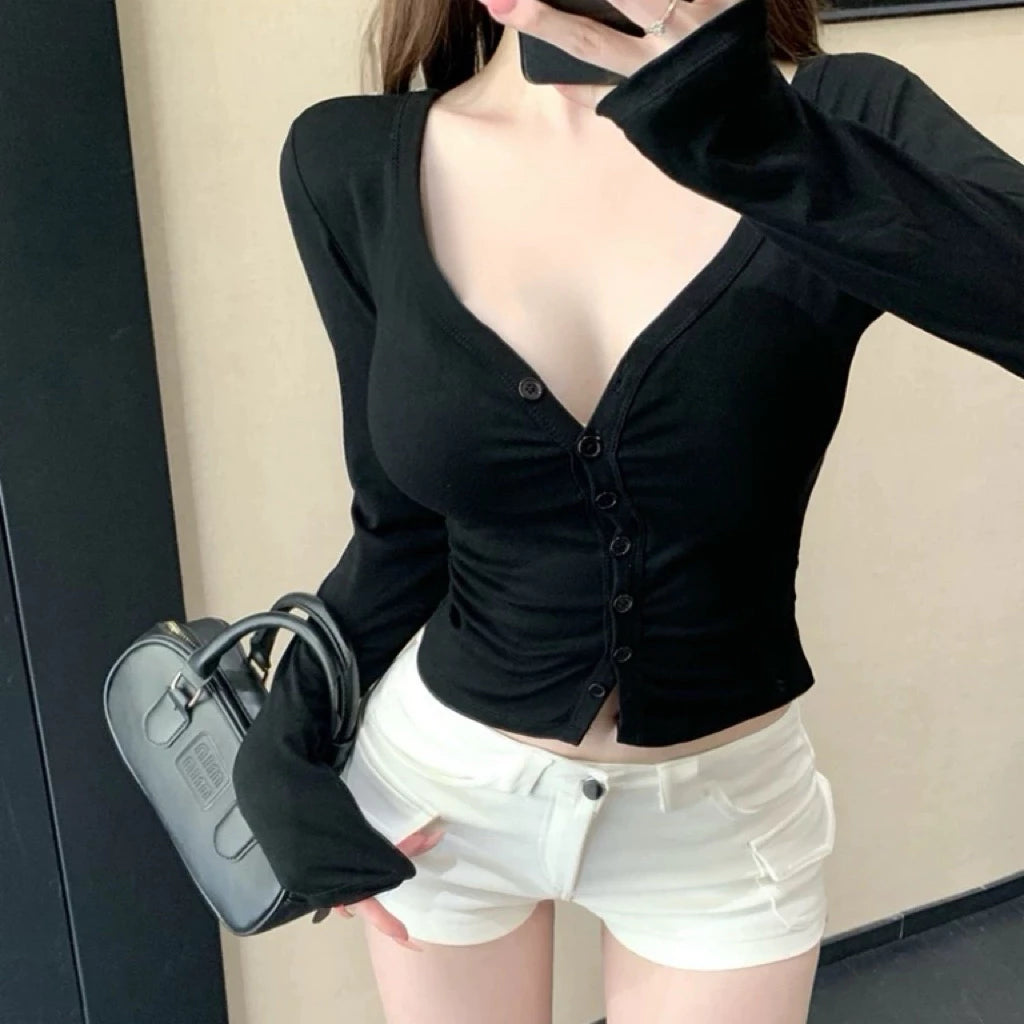 Cozy 辣！性感深V鈕扣固定杯顯瘦長袖上衣 女裝上衣