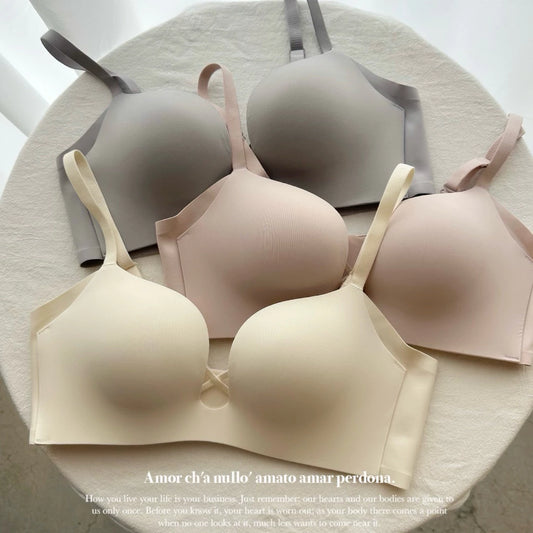 Cozy簡約素面無痕小心機集中無鋼圈內衣 小胸集中 無鋼圈內衣