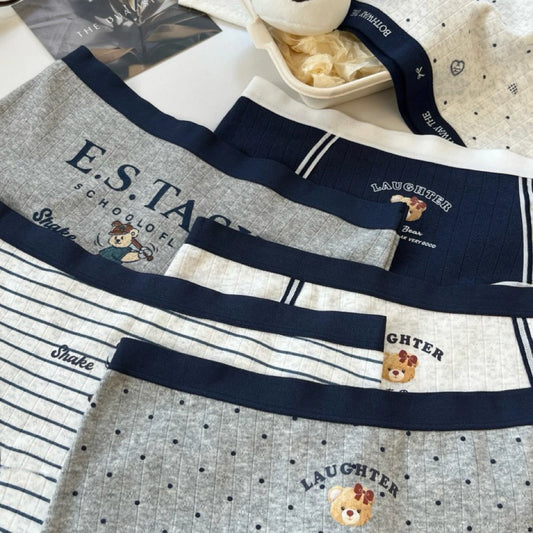 Cozy 學院風小熊棉質包臀彈性中腰內褲