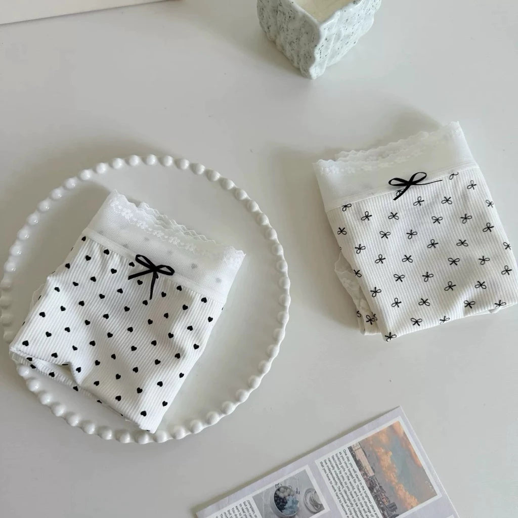 Cozy 日系棉質小清新蕾絲包臀中腰內褲